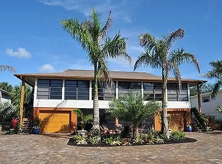 Hotel 1 Island Hideaway